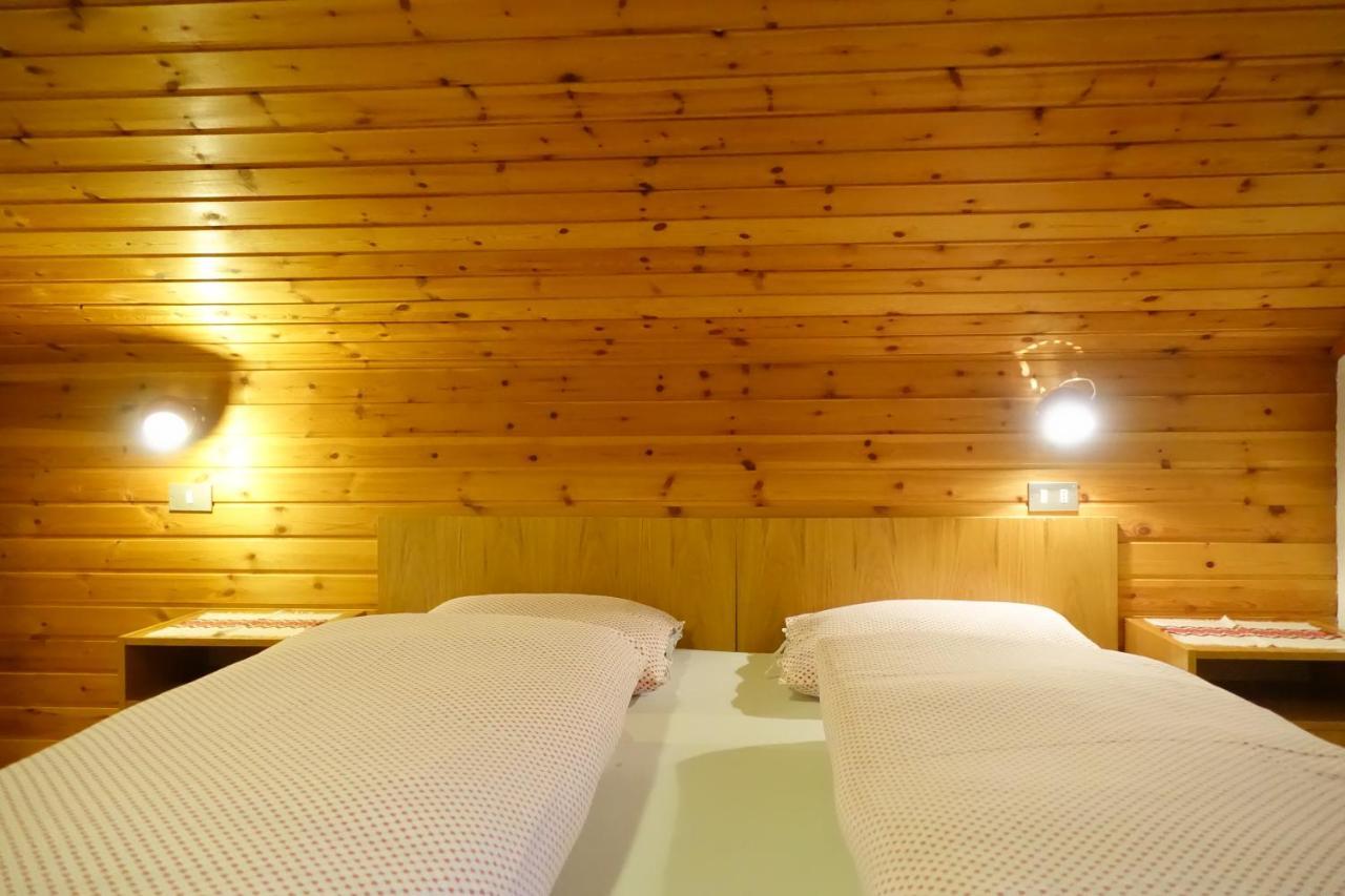 Appartement Ciasa Preroman Mansarde à San Martino in Badia Extérieur photo