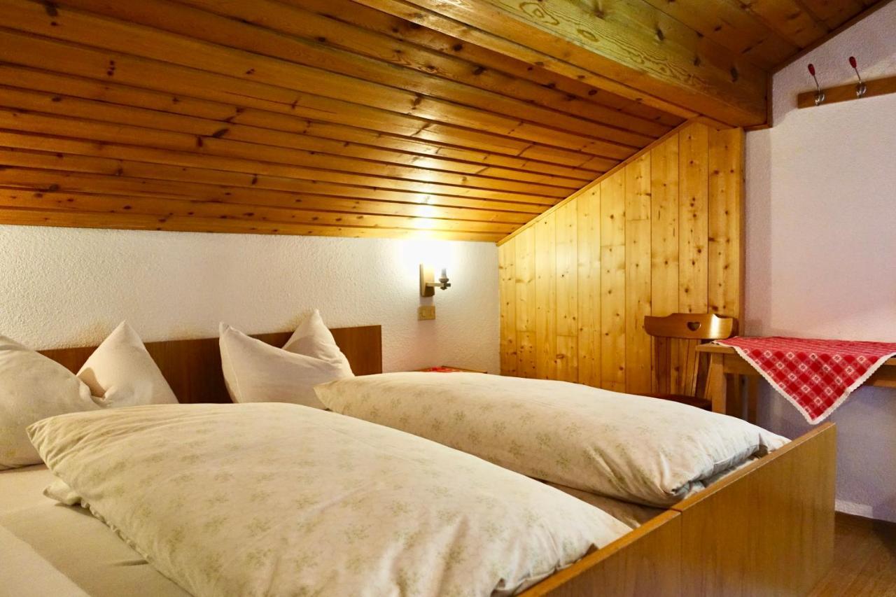 Appartement Ciasa Preroman Mansarde à San Martino in Badia Extérieur photo